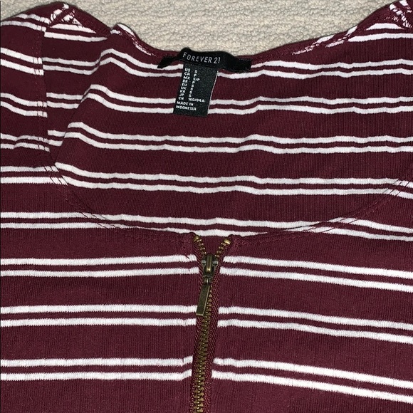 ribbed t-shirt with zipper - Picture 2 of 4